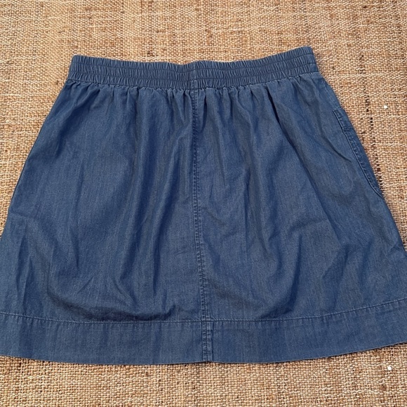 J. Crew Pull Up Elastic Waist Chambray Front Pocket Jean Skirt Cotton Size 8 - Picture 5 of 9